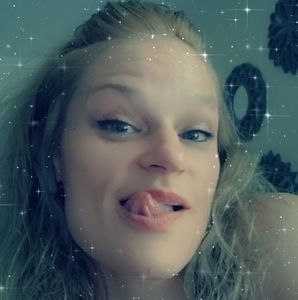 Meet your Posher, Carrie